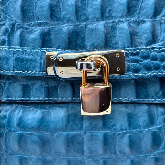 Elegant Blue Crocodile Embossed Leather Birkin Style Handbag Tote - Picture 7 of 8